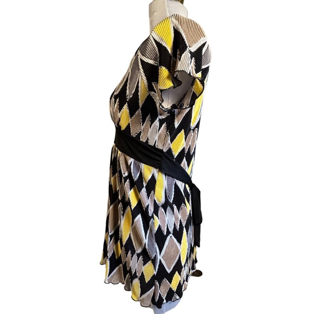 Nick & Sarah Womens Diamond Print Tunic Top With Tie Back Short Sleeves - Picture 3 of 7
